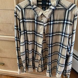 H&M SIZE M regular fit long sleeved shirt